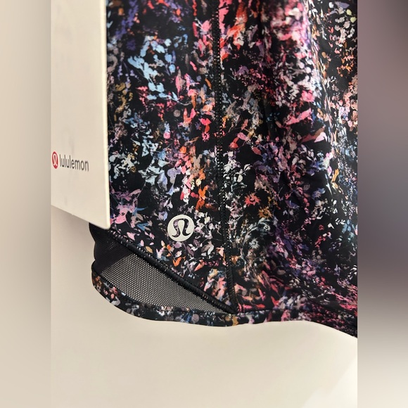 Lululemon Hotty Hot High-Rise Lined Short 4" - Picture 6 of 9